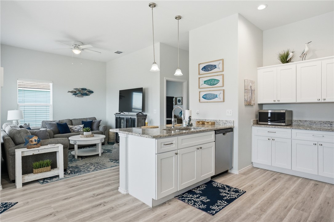 108 Bonaire Rockport TX 78382