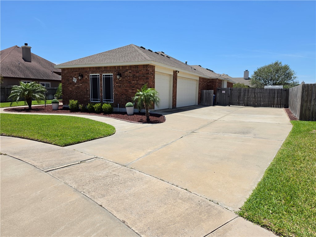 1806 Joel Court Corpus Christi TX 78418