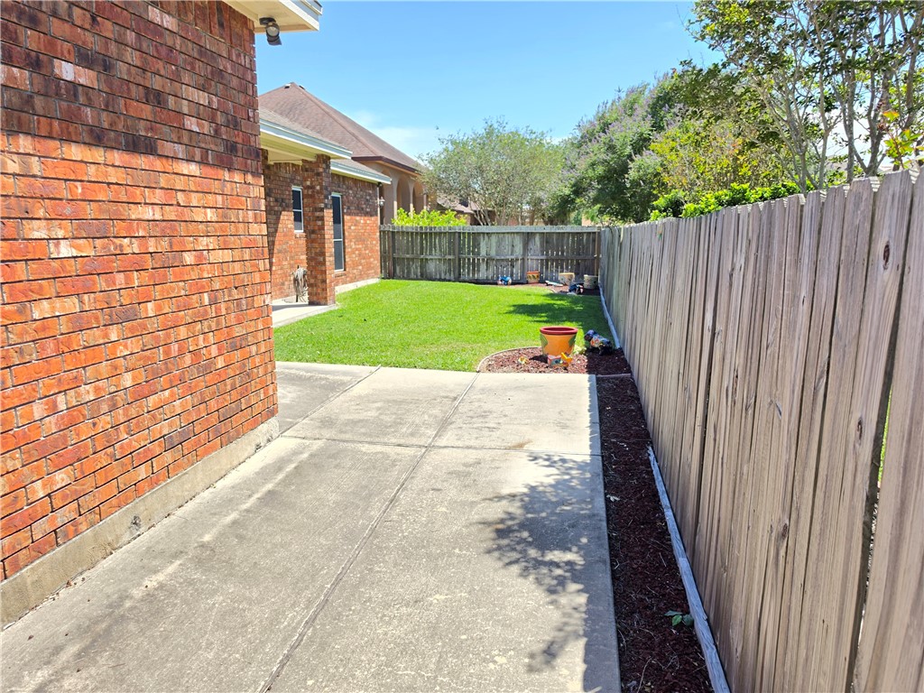 1806 Joel Court Corpus Christi TX 78418