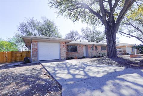 1108 N Woodlawn Drive Alice TX 78332