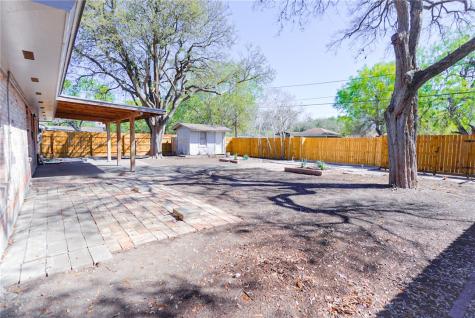 1108 N Woodlawn Drive Alice TX 78332