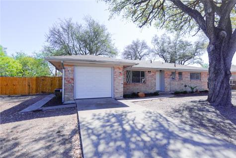 1108 N Woodlawn Drive Alice TX 78332