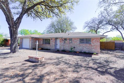 1108 N Woodlawn Drive Alice TX 78332