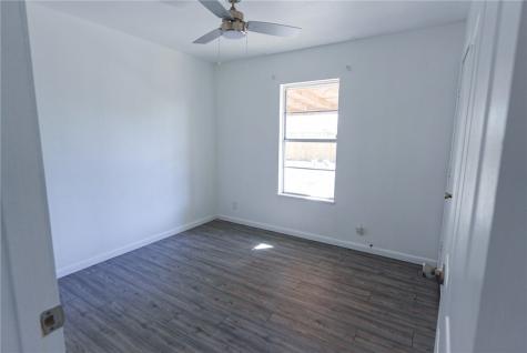 1108 N Woodlawn Drive Alice TX 78332