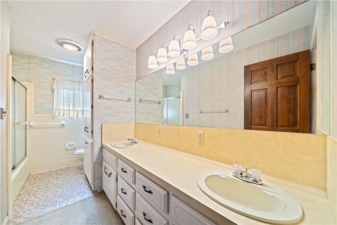 203 W Trant Kingsville TX 78363