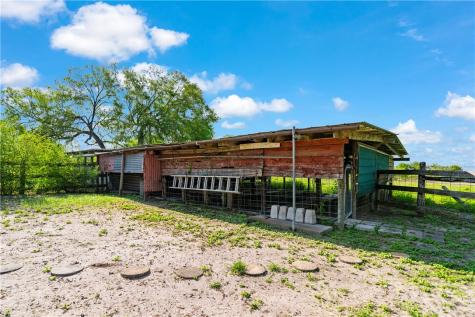 203 W Trant Kingsville TX 78363