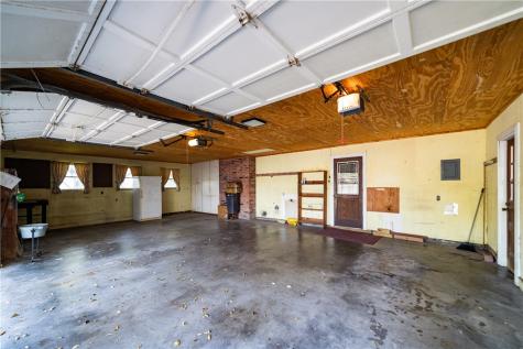 203 W Trant Kingsville TX 78363