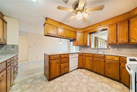 203 W Trant Kingsville TX 78363