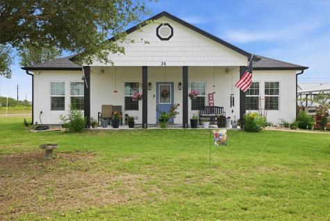 36 W Green Oak Rockport TX 78382