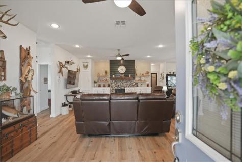 36 W Green Oak Rockport TX 78382