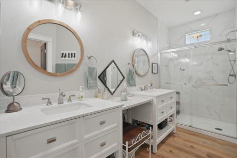 36 W Green Oak Rockport TX 78382