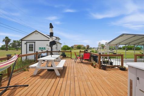 36 W Green Oak Rockport TX 78382
