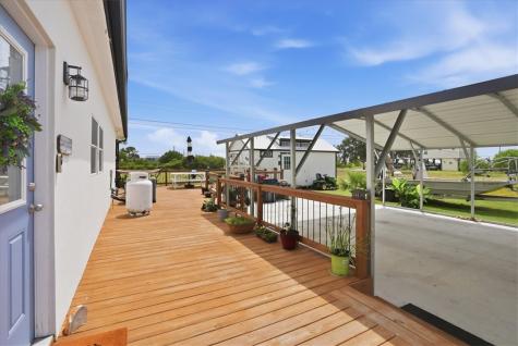36 W Green Oak Rockport TX 78382