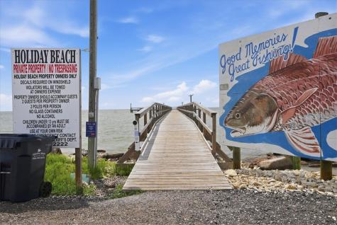36 W Green Oak Rockport TX 78382