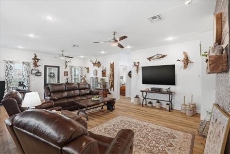 36 W Green Oak Rockport TX 78382