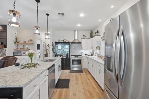 36 W Green Oak Rockport TX 78382