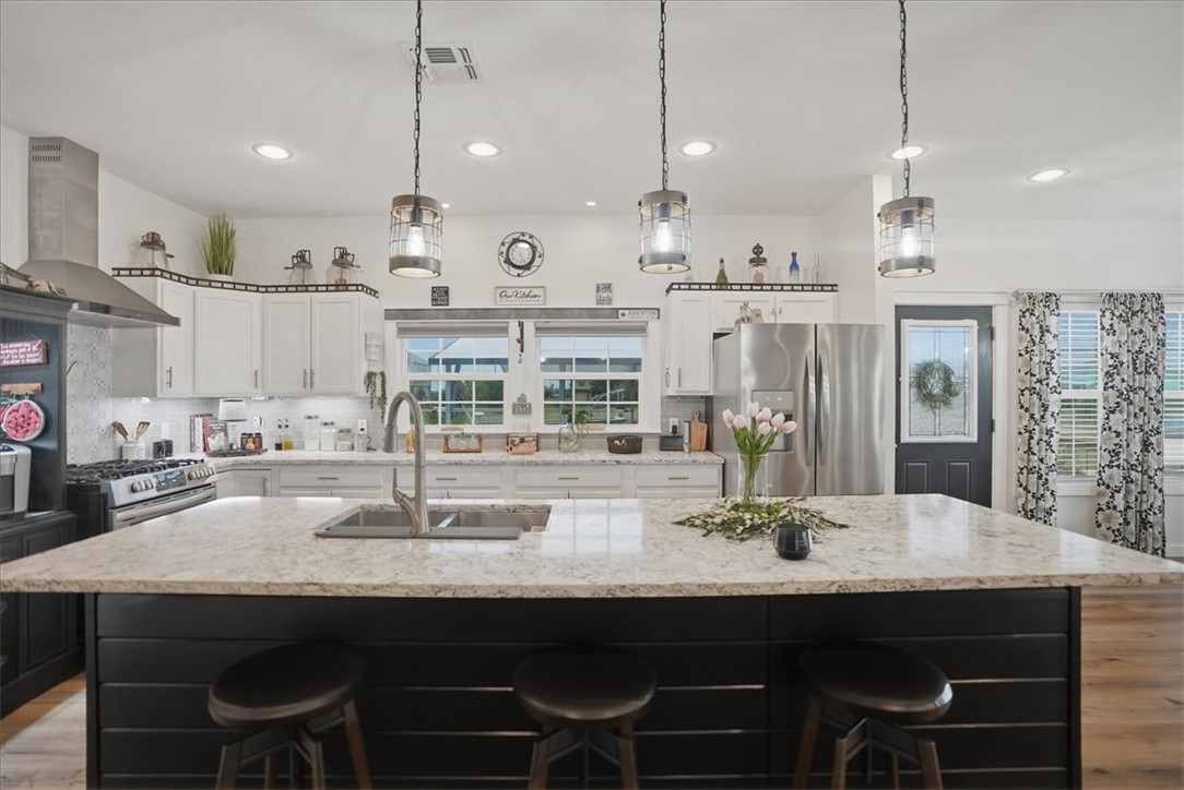 36 W Green Oak Rockport TX 78382