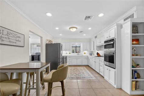 609 Peerman Place Corpus Christi TX 78411