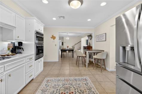 609 Peerman Place Corpus Christi TX 78411