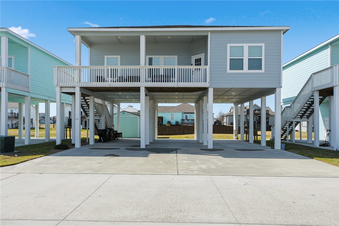 111 Paradise Drive Rockport TX 78382