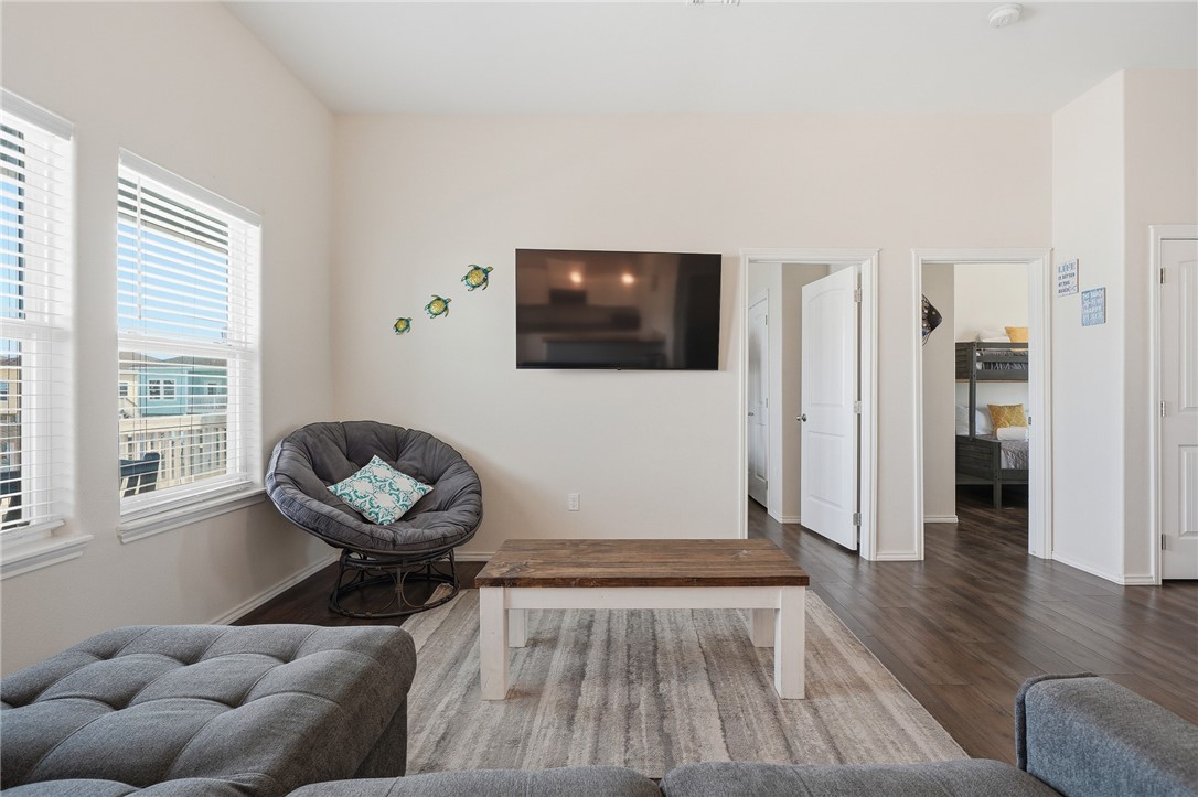 111 Paradise Drive Rockport TX 78382