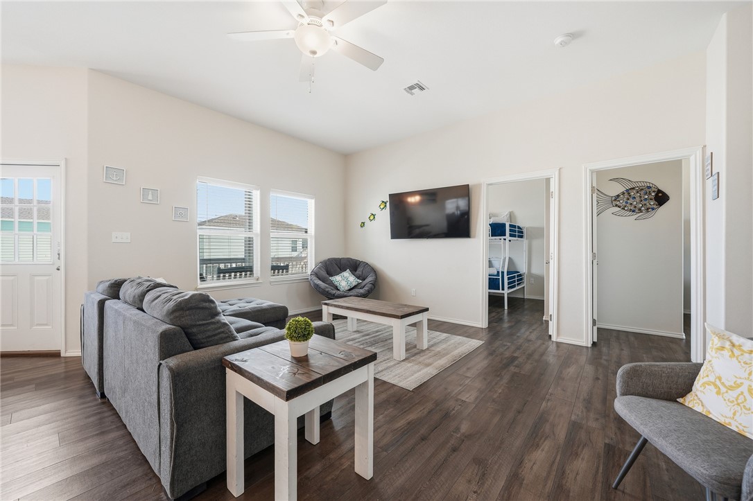 111 Paradise Drive Rockport TX 78382