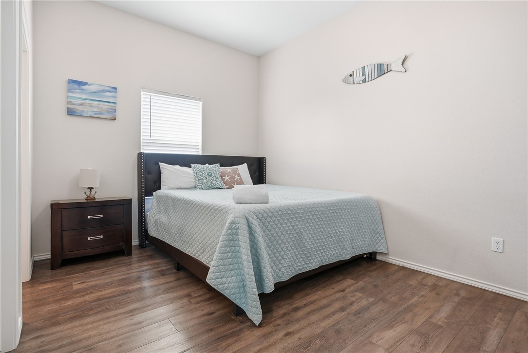 111 Paradise Drive Rockport TX 78382