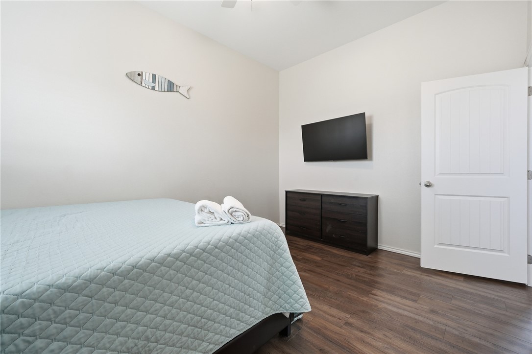 111 Paradise Drive Rockport TX 78382