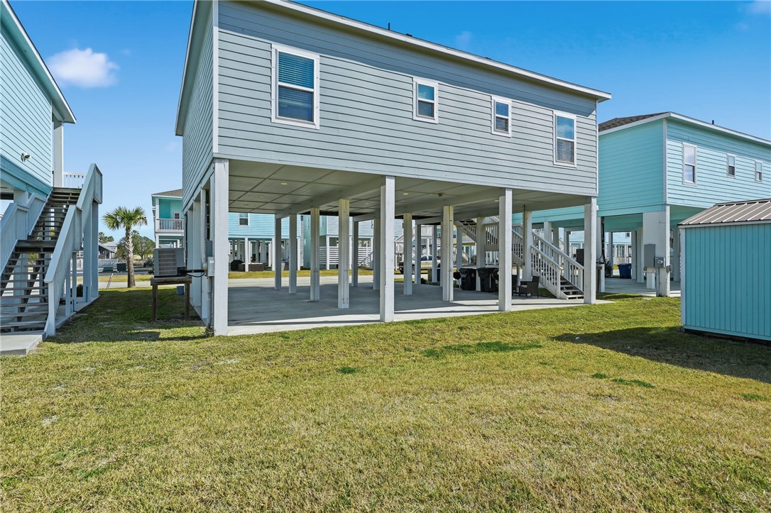 111 Paradise Drive Rockport TX 78382