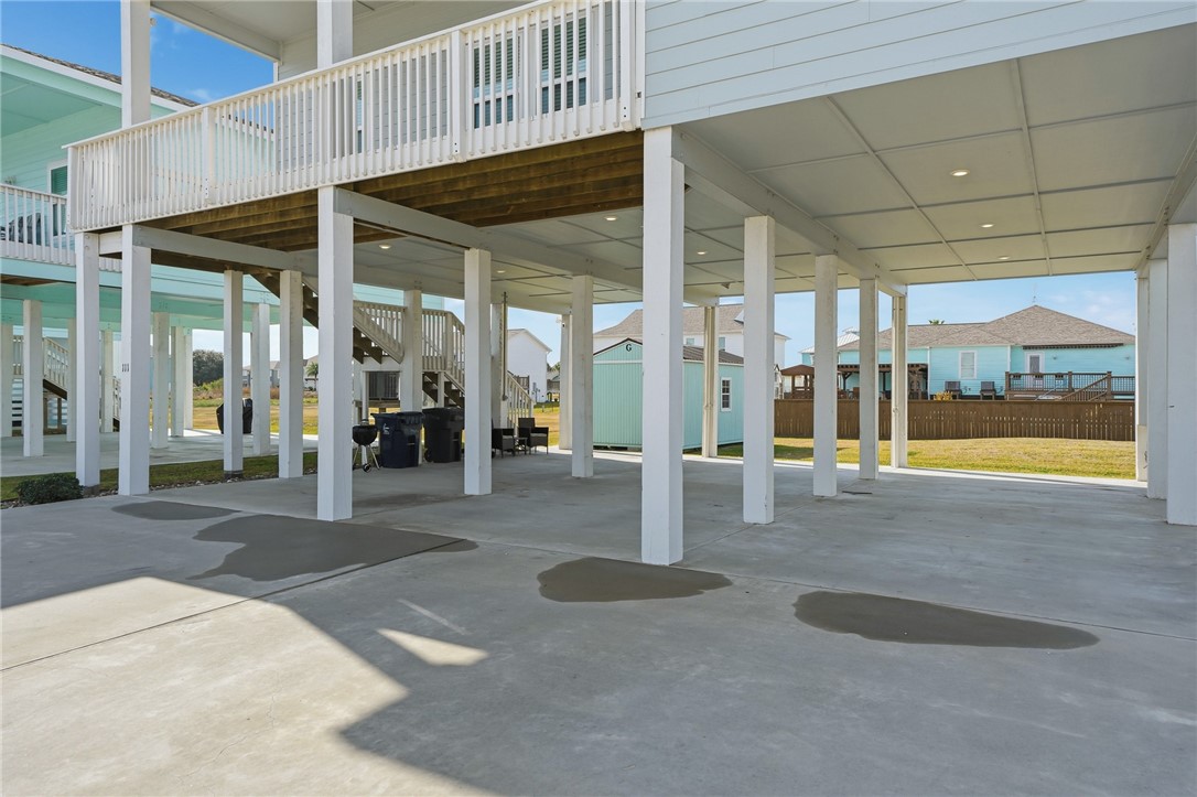 111 Paradise Drive Rockport TX 78382