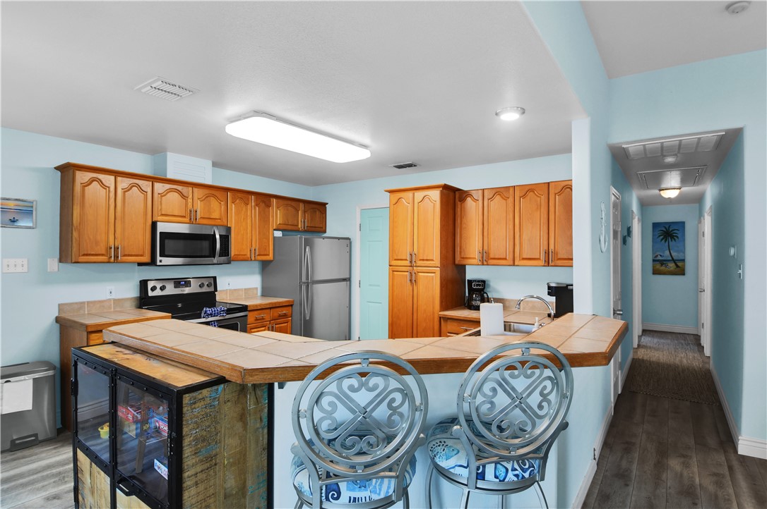 1228 S Live Oak Street Rockport TX 78382