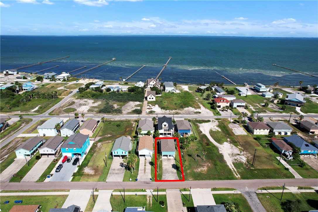1228 S Live Oak Street Rockport TX 78382