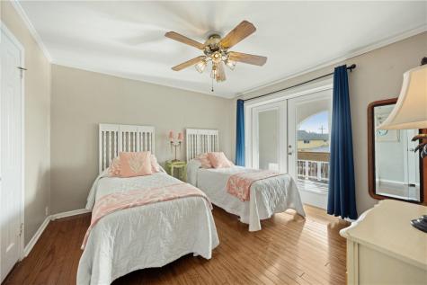 14 Jamaica Drive Rockport TX 78382