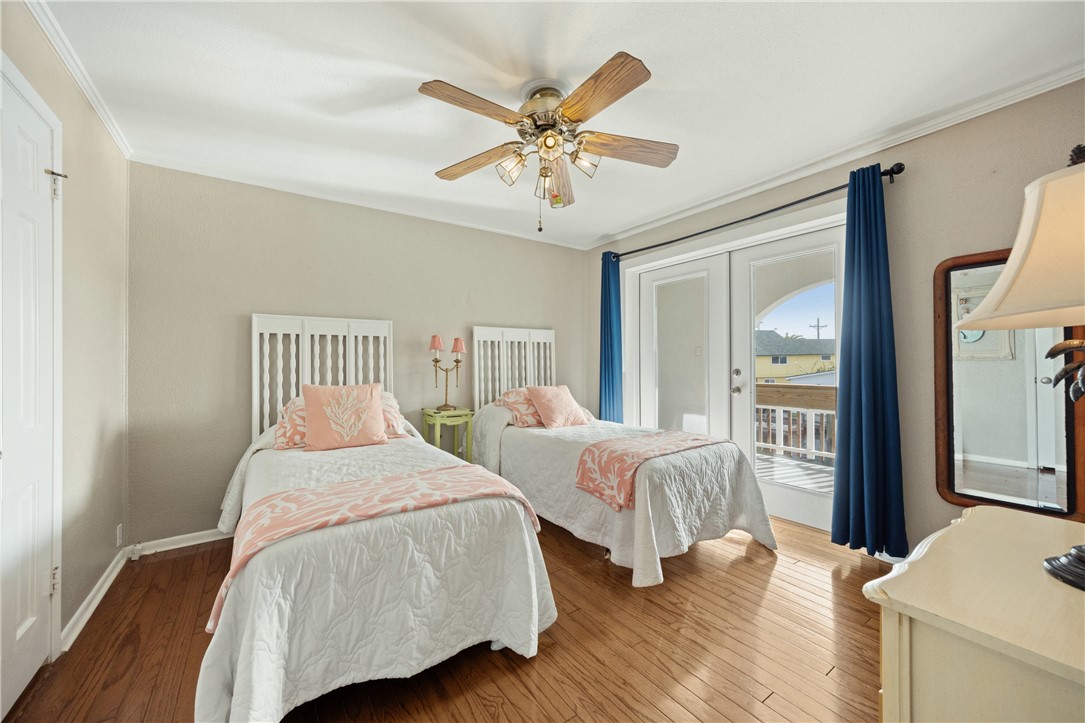 14 Jamaica Drive Rockport TX 78382