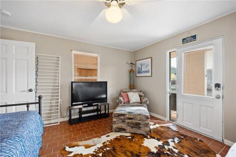 14 Jamaica Drive Rockport TX 78382