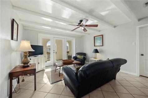 14 Jamaica Drive Rockport TX 78382