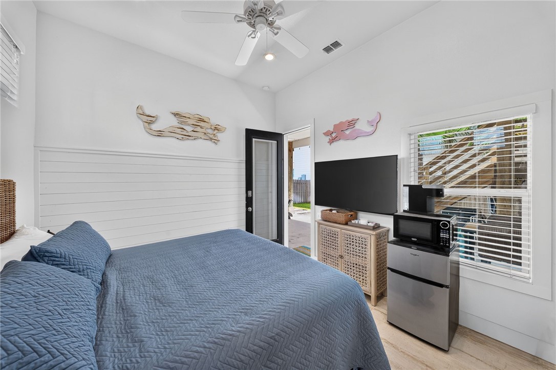 253 Port Lavaca Street Port Aransas TX 78373