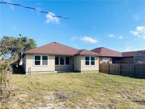 142 S 11 Street Aransas Pass TX 78336