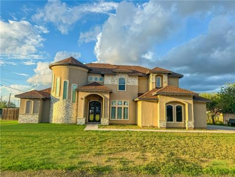 202 E Clayton Street Hebbronville TX 78361