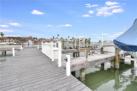 222 La Joya Port Aransas TX 78373