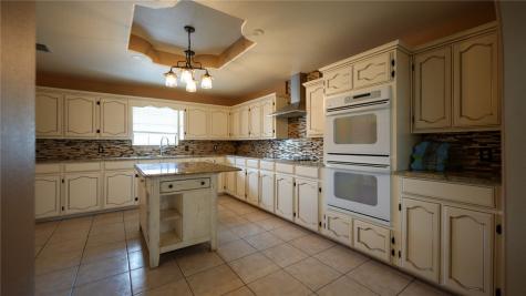 240 County Road 2112 Alice TX 78332