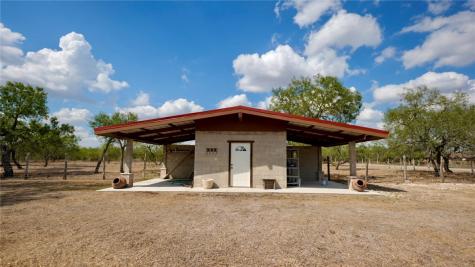 240 County Road 2112 Alice TX 78332