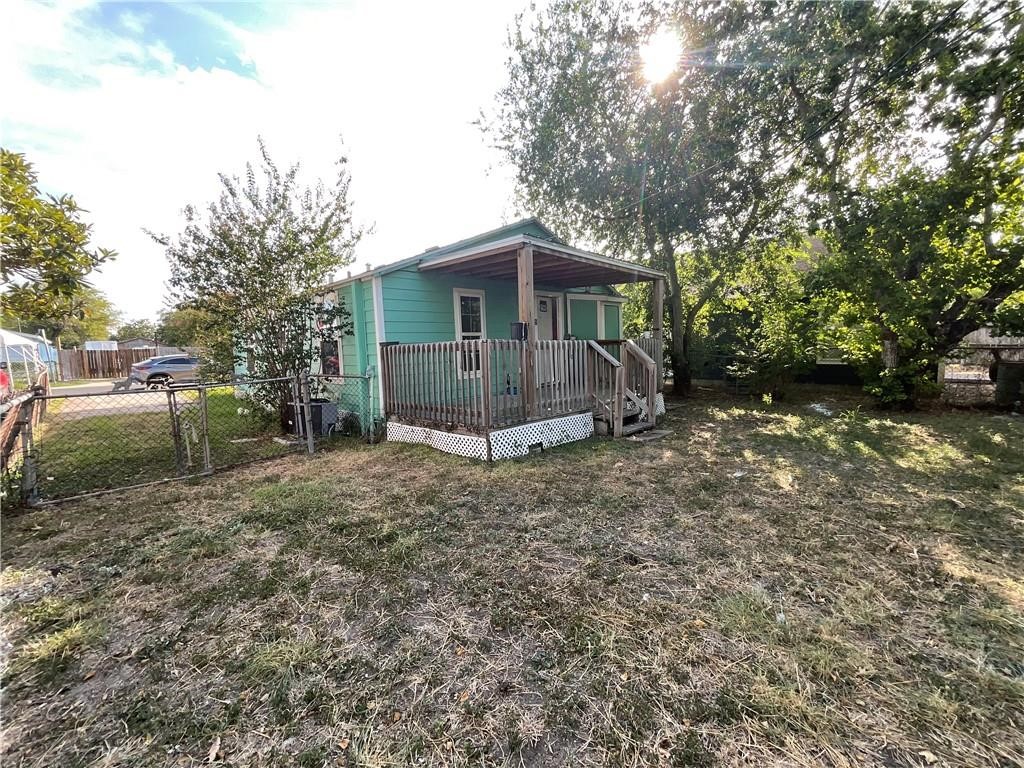 2806 Guadalupe Corpus Christi TX 78405