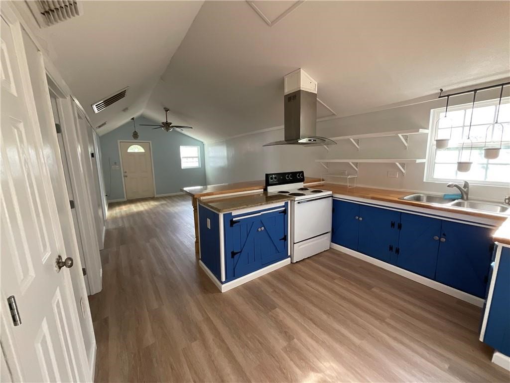 2806 Guadalupe Corpus Christi TX 78405