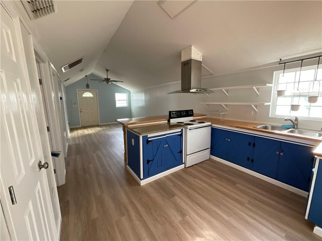 2806 Guadalupe Corpus Christi TX 78405