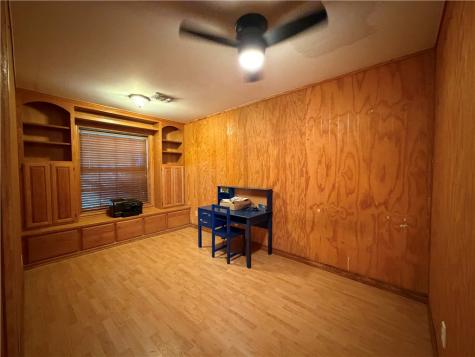 911 SW 11th Street Premont TX 78375