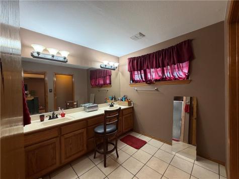 911 SW 11th Street Premont TX 78375