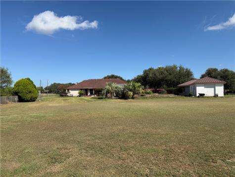 911 SW 11th Street Premont TX 78375
