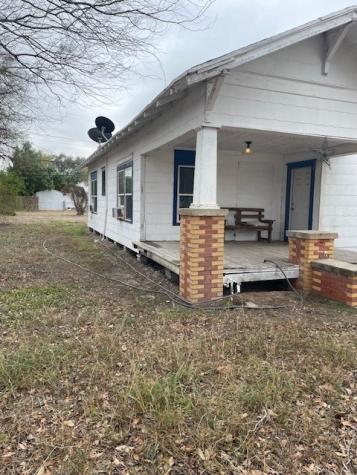 431 W King Avenue Kingsville TX 78363