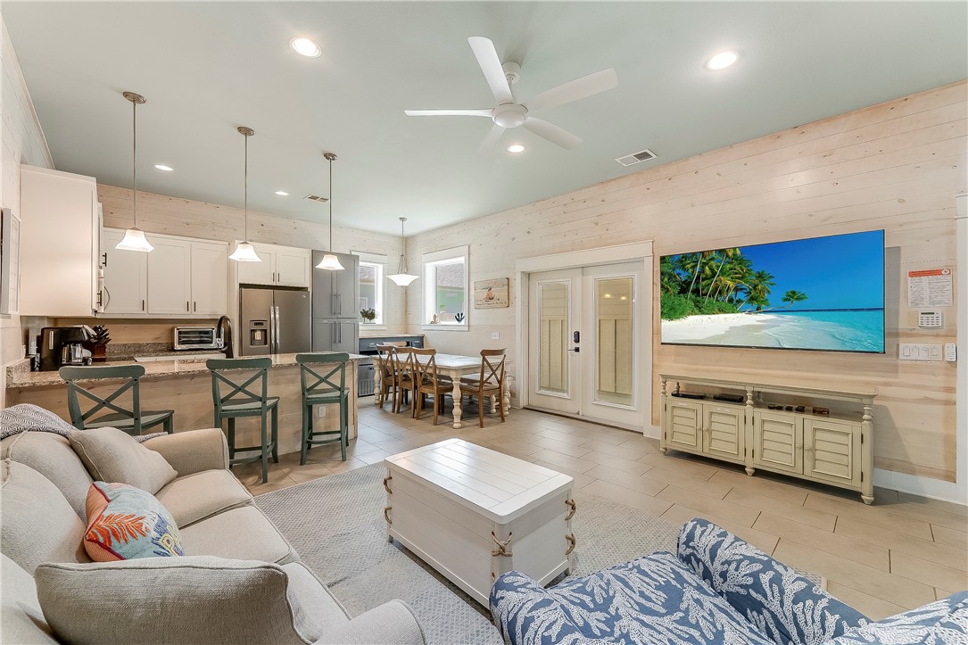 2821 S 11th Street 101 Port Aransas TX 78373